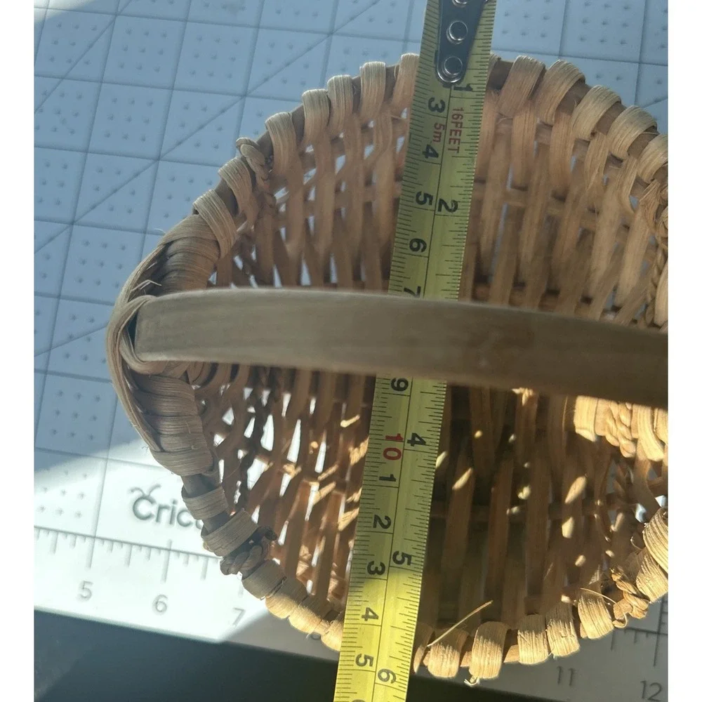 Vintage Small Wicker Buttocks Split Bottom Egg Gathering Woven Bent Wood Basket